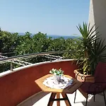 Blue View Apartment