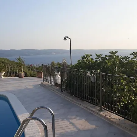 Blue View Apartment *